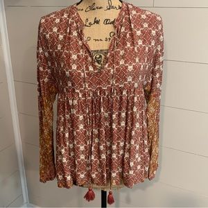 Very J Boho Long Sleeve V Neck Tassel Blouse Top Tunic Small